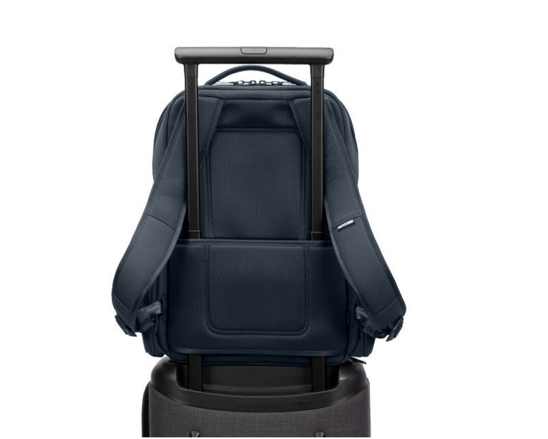 Incase A.R.C. Daypack