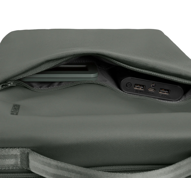 Incase A.R.C. Tech Tote