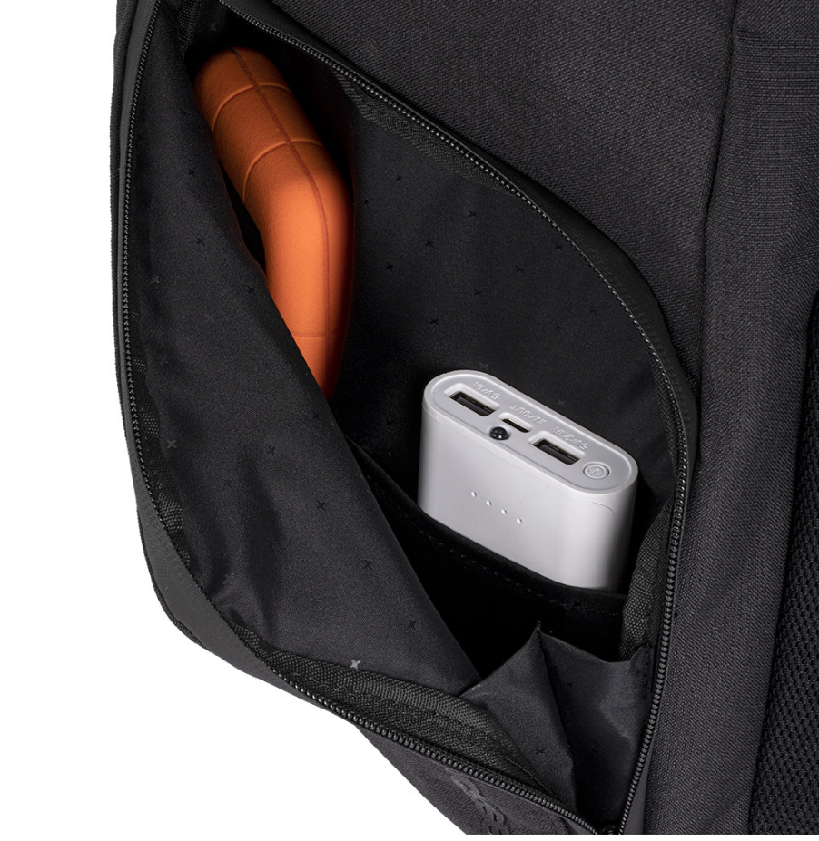 Incase Facet Notebook carrying backpack 20L Black